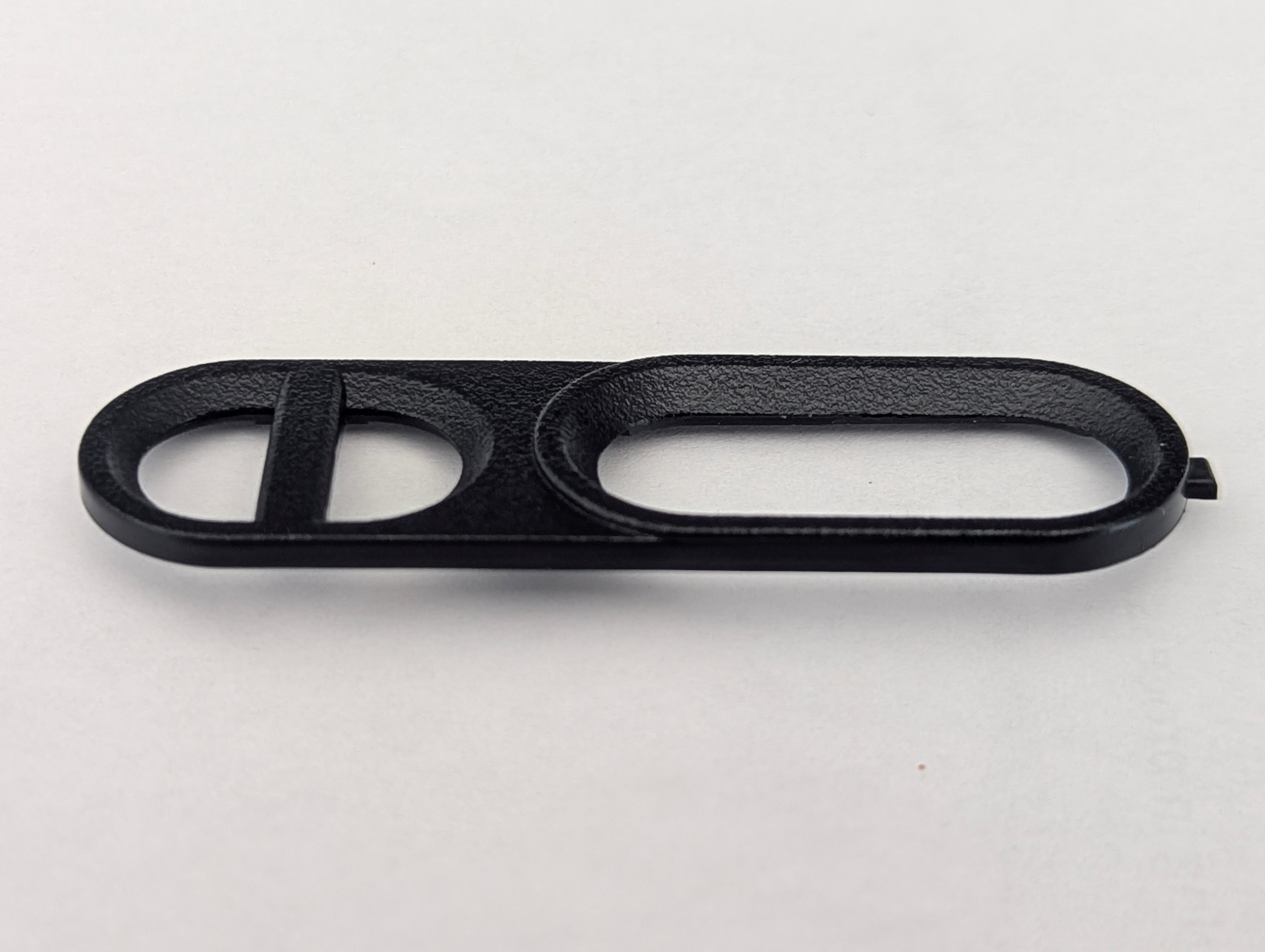 thumbnail image 2 of Motorola OEM PMDN4009AR PTT Escutcheon - Black Replacement Part For BPR40 Radio 2 of 5